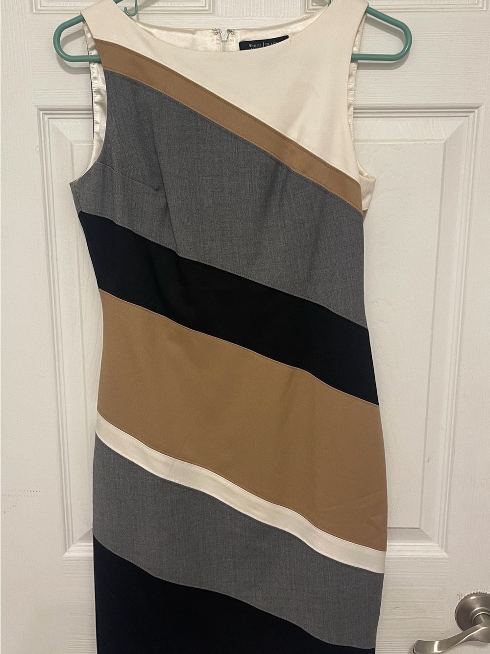 Sleeveless Colorblock Sheath Dress in Cream, Gray & Tan